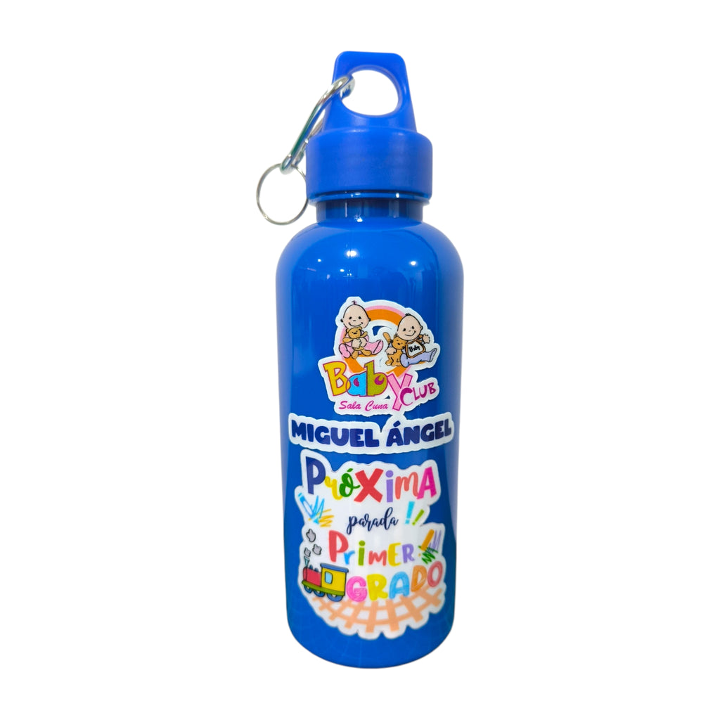 Botilitos plásticos de color azul con llavero personalizados con temática de grado e impresión DTF UV de Infantulas.